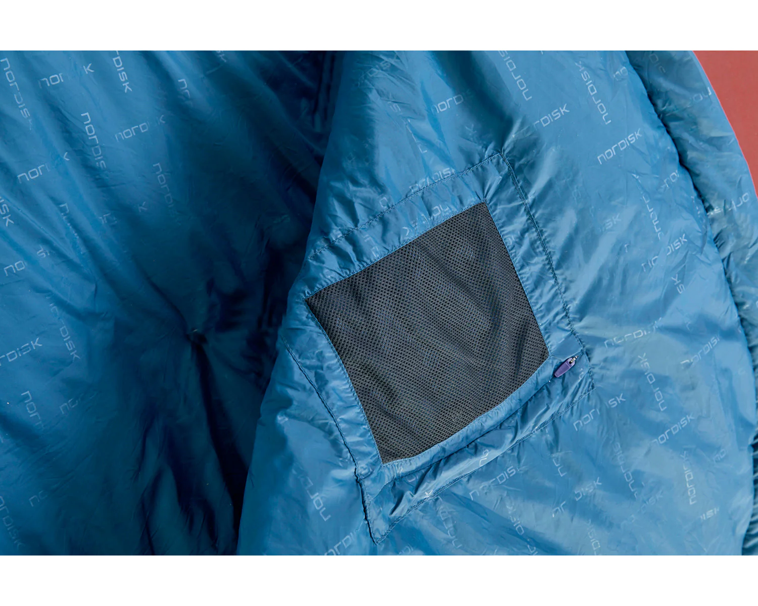 Puk +4° Egg Schlafsack - Kunstfaser | Sundried Tomato - Image 7