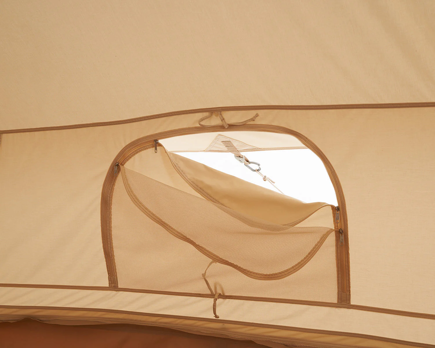 Utgard Sky 13.2 Glamping Zelt - 13.2 m² | 6 Personen | Sandshell - Image 10