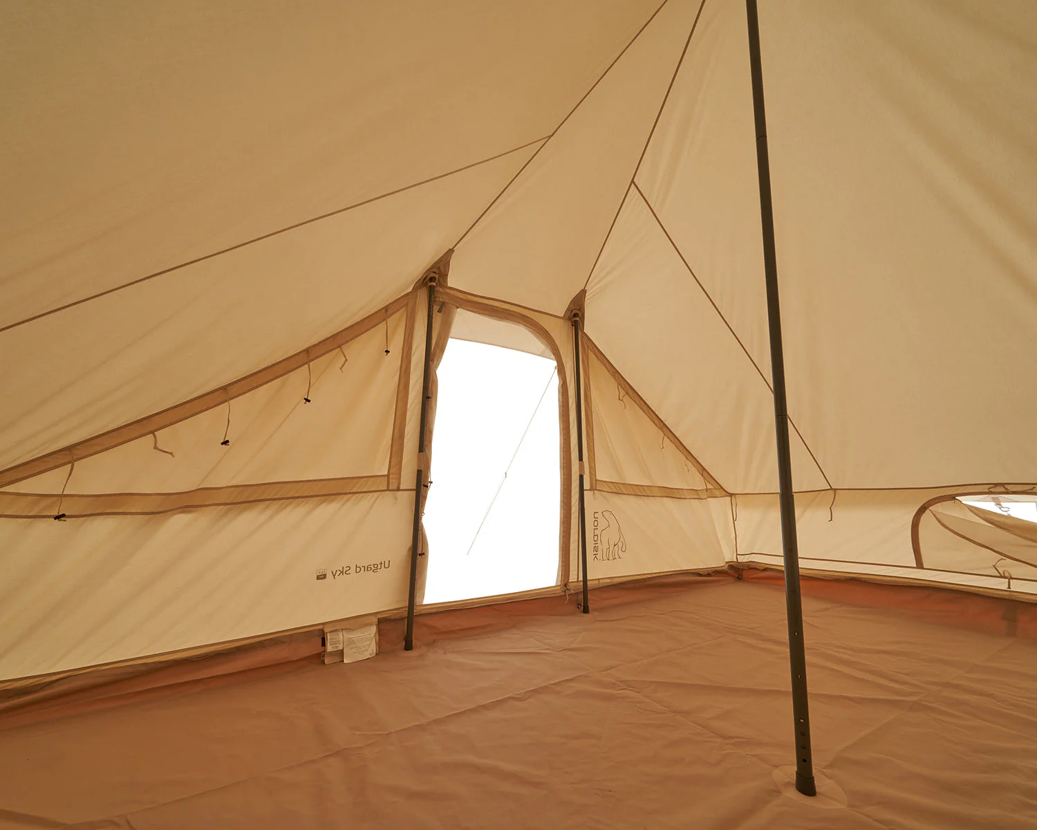 Utgard Sky 13.2 Glamping Zelt - 13.2 m² | 6 Personen | Sandshell - Image 9