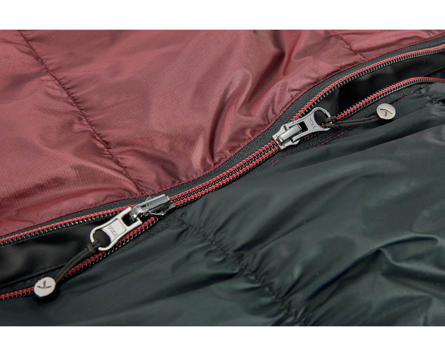 Voyage 300 Schlafsack (Right Zip) - Daune (1° C) | Ribbon Red - Image 7