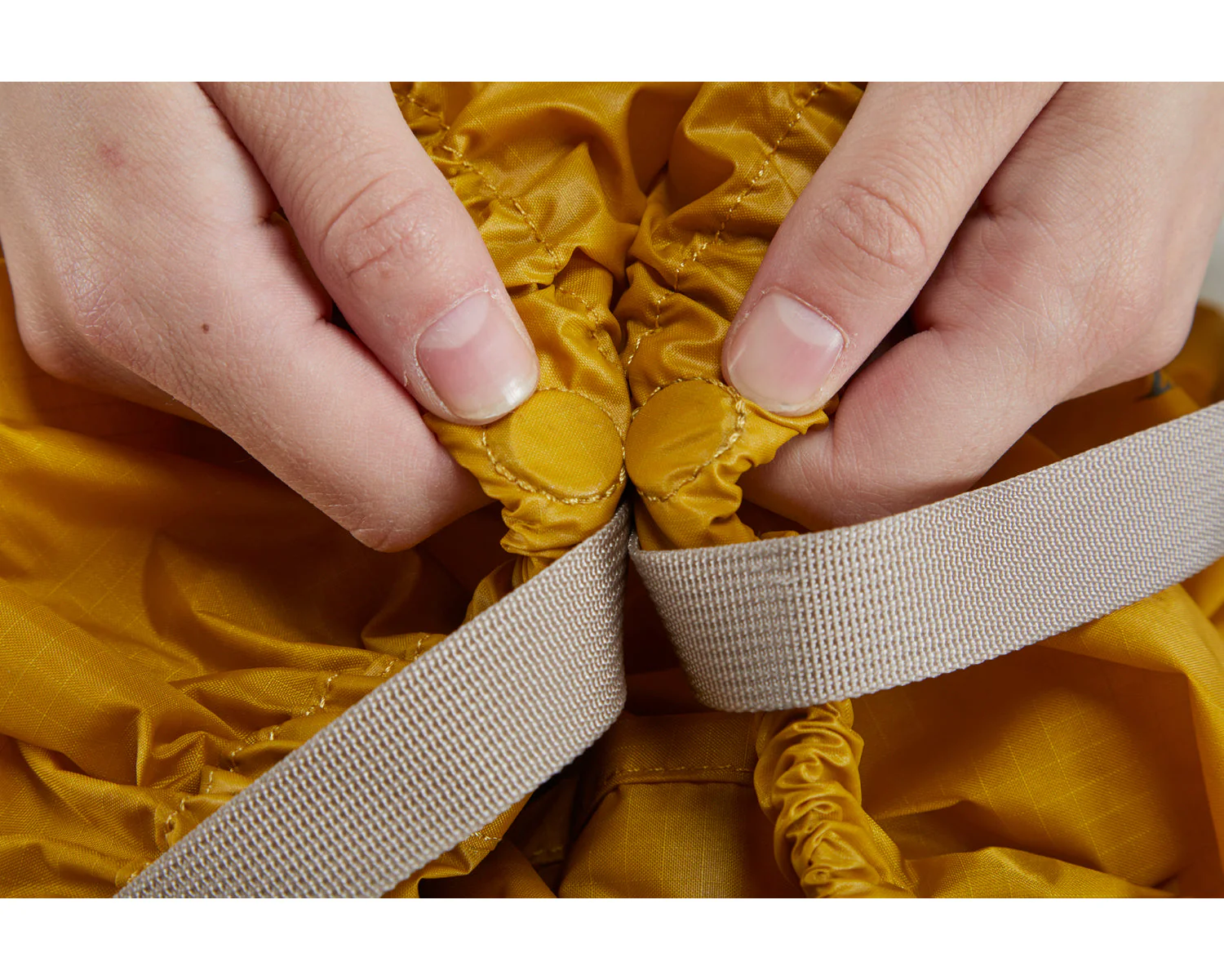 Yggdrasil Regenschutz - Mustard Yellow - Image 4